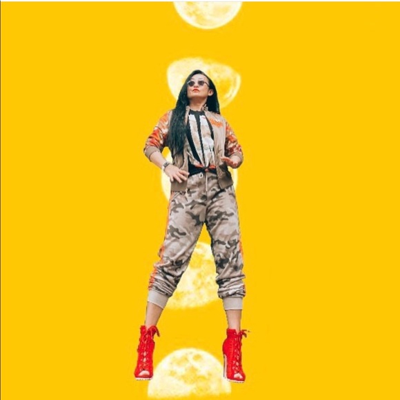 Brown & Orange Camo Tuxedo Stripe Jogger Pants - Picture 3 of 5